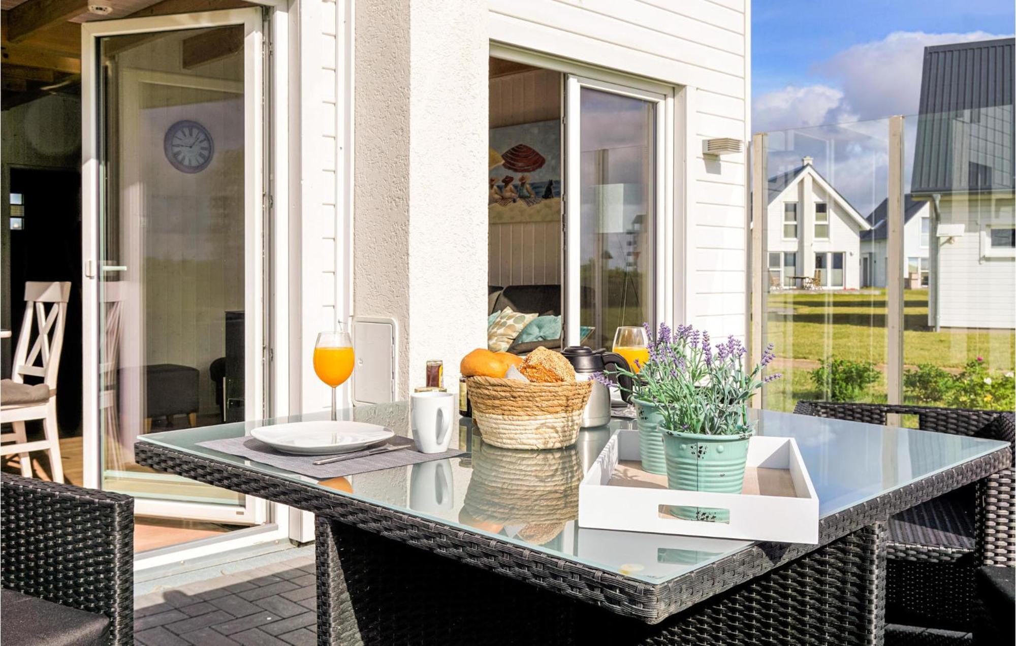 Stunning Home In Ostseeresort Olpenitz With Sauna Exterior photo